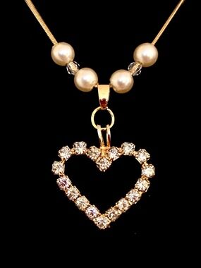 Dainty Rhinestone Heart Pendant Necklace